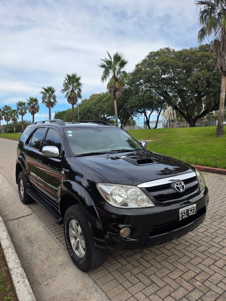 Toyota SW4 Srv 4x4 AT — foto 6